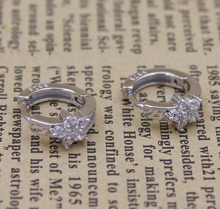 Cute Snowflake Ear Cuffs and Earrings