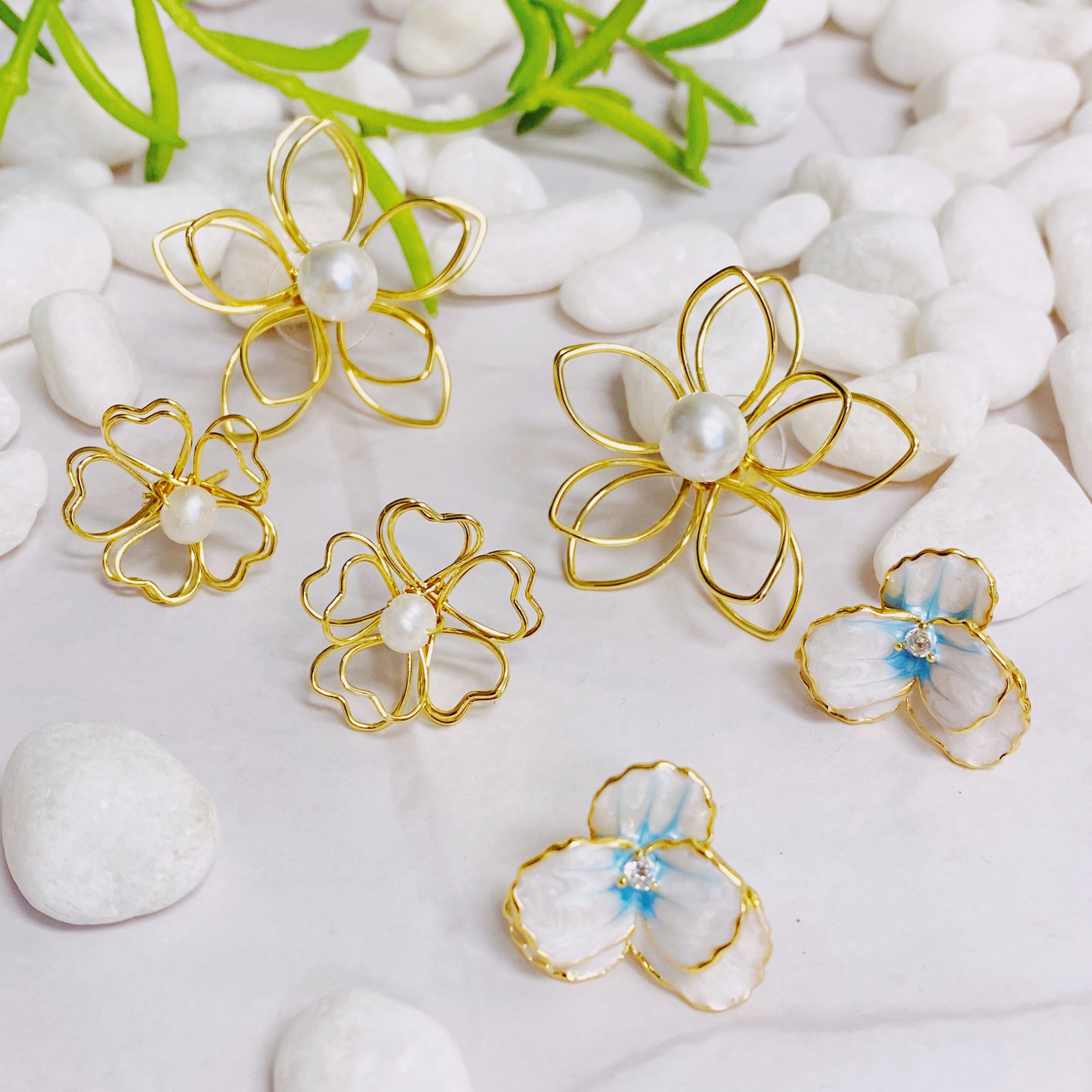 Flower Art With Pearl Stud Earrings