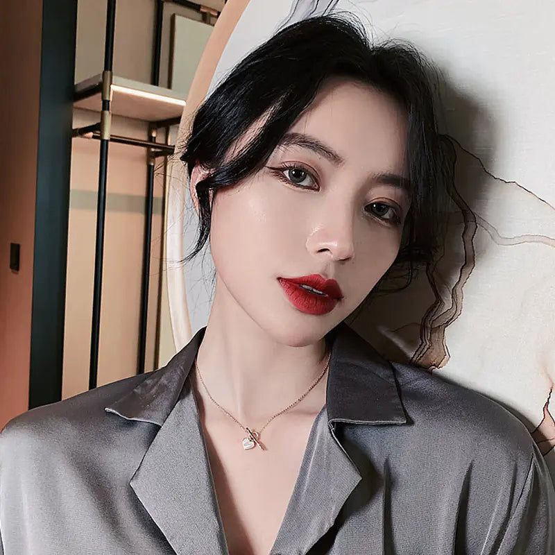 Chic Heart Arrow Necklace for Women - Minimalist Design