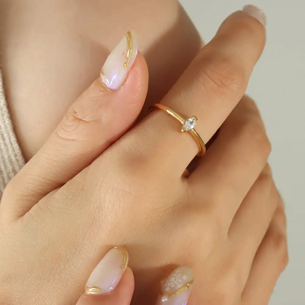 New Women's Fashion Simple Ring