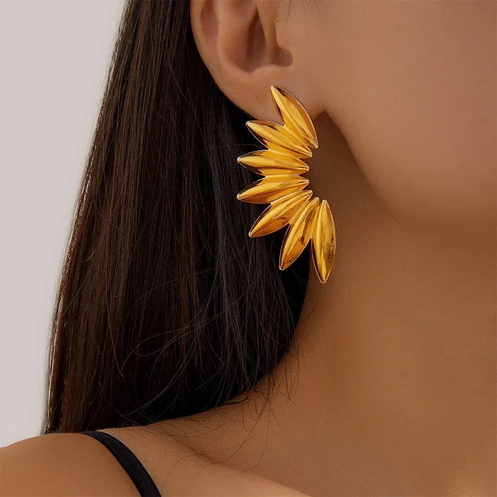 Creative Gold Plated Fan-shaped Stud Earrings for Women Unique Statement Gold Color Leaf Earrings Daily Waterproof Jewelry