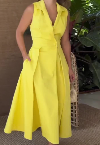 Elegant Classic Dress with Pleated Sleeveless Design (One Piece)