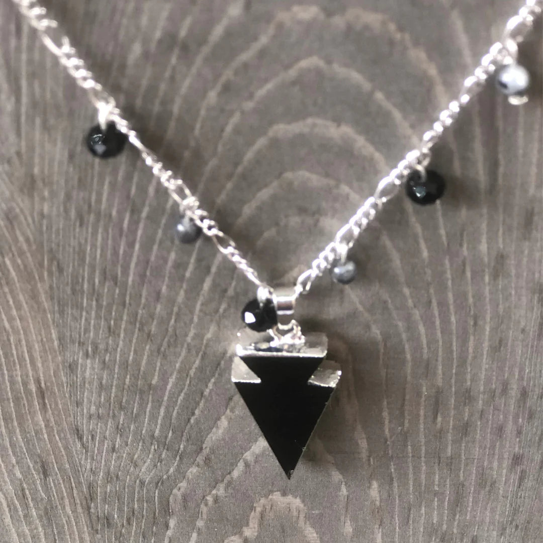 Crystal Arrow Necklace – Elegant Silver Statement Jewelry