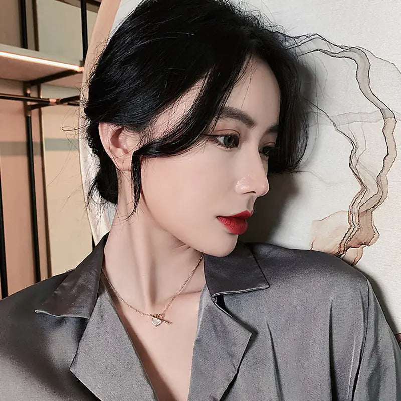 Chic Heart Arrow Necklace for Women - Minimalist Design